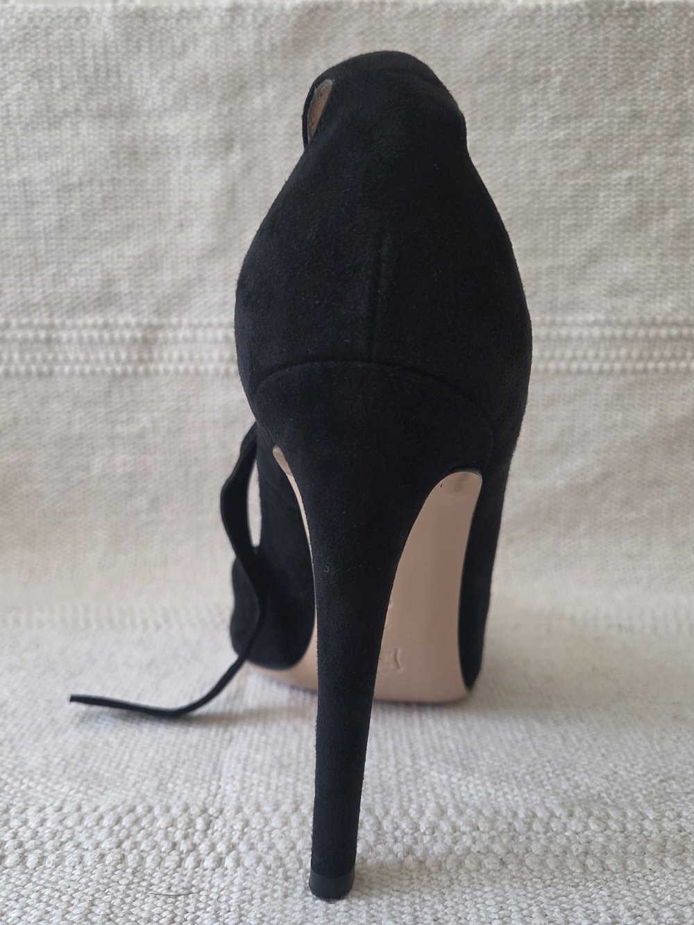 Gianvito Rossi Black Suede "Carla" Pumps - Picture 14 of 16